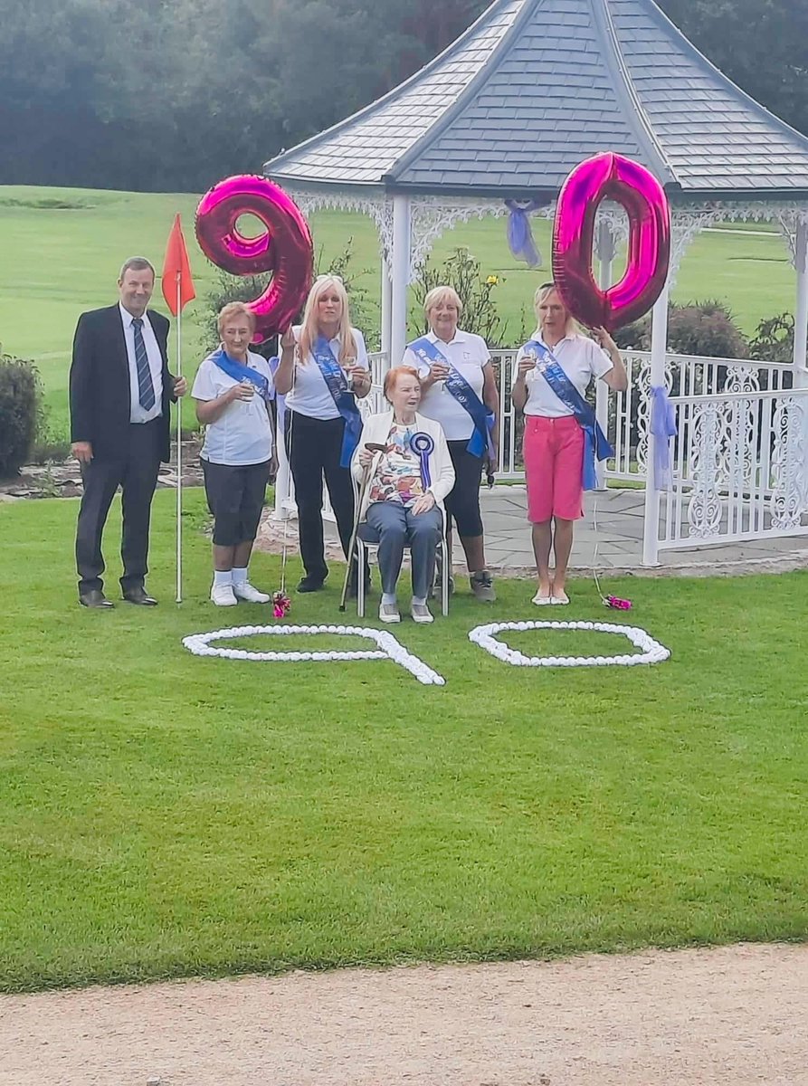 HelipadHELP's tweet photo. 🎂🎉Happy 90th Birthday Beryl! 🎉🎂
A keen golfer, Beryl Saunders raised a fantastic £755 for #HELPAppeal by asking friends &amp; family to donate in lieu of gifts for her 90th Birthday!
Thank you for your support, it'll help to build more lifesaving hospital helipads across the UK! https://t.co/BZDJj4YvVs