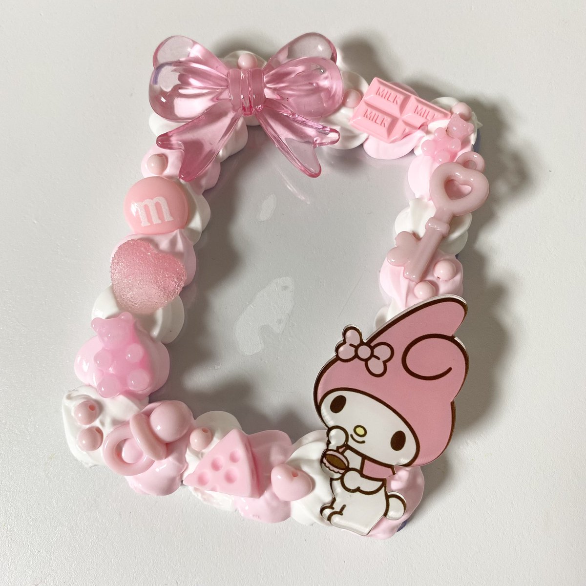 topkkurumi's tweet photo. 🎀･:*+.sample no.124.:+☁️

price : 16,000₩
구매 문의는 DM주세요💌

#데코덴 #데코덴탑꾸 #탑꾸 #데코덴탑로더 #탑로더 https://t.co/yv7iqfThS1