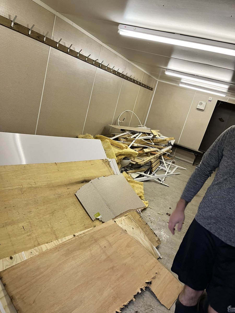 <a href="/southribblebc/">South Ribble Borough Council</a> can you explain why our changing room looks like this? <a href="/LeylandFC_/">Leyland FC</a>