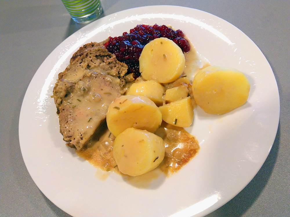 vvdb_se's tweet photo. Köttfärslimpa https://t.co/iOGI1r4HH2 Köttfärslimpa är något man gärna vill kalla en svensk klassiker, men faktum är att varianter av denna mat finns i princip överallt i hela världen. I Belgien kallas det vleesbrood, på Cuba heter det pulpeta och i Tjeckien säger man sekaná. I… https://t.co/ecDtOUOE7Z