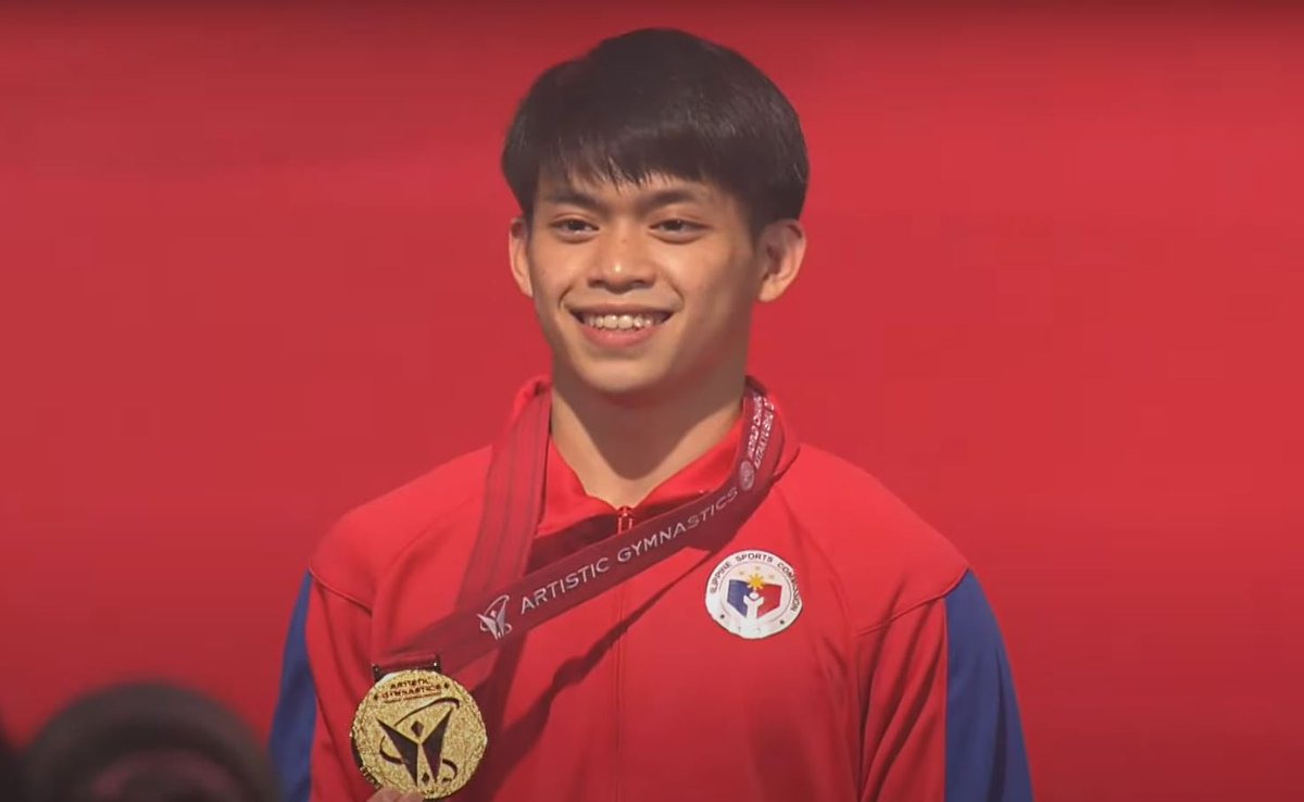 OneSportsPHL's tweet photo. SHINY ✨

Carlos Yulo receives his gold medal from Vault in the 50th FIG Artistic Gymnastics World Championships in Japan.

It's Caloy's second gymnastics world title, and he will go for a third in Parallel Bars.

📷 FIG Channel on Youtube https://t.co/mB5pXqmwvQ