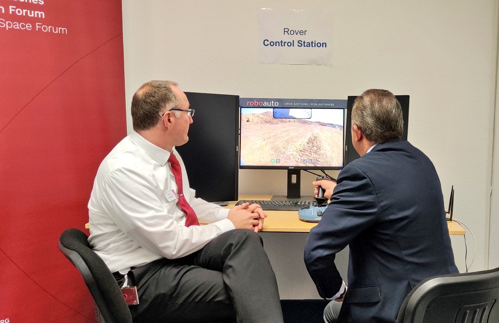 oewf's tweet photo. #AMADEE20 His Excellency Ambassador @RodgoldMD sending and receiving greeting message from @AstroAlon ๐ฎ๐ฑ on #simulateMars and driving the Rovo2 from MSC in ๐ฎ๐ฑ https://t.co/hSm4oV3Pj5
