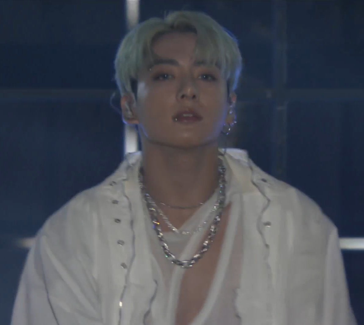 flirtaeguk's tweet photo. THEIR OUTFITSJFHSJJ https://t.co/5UnRpHn18F