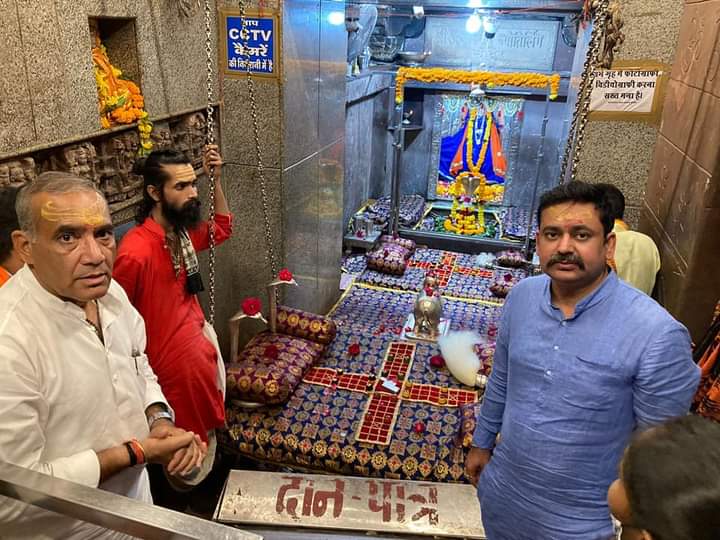 SSTomar27's tweet photo. नर्मदे हर ओम नमा शिवाये हर हर महादेव @ओम्कारेश्वर https://t.co/HxSI4Grj8s