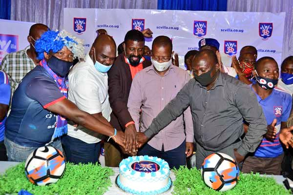 MosesMagogo's tweet photo. Our current effort is to install a true community football club independent of individuals but dependent on millions of members who are the fans

No one should mistake our difference in opinion of direction as fighting. https://t.co/E2G37OaDEg