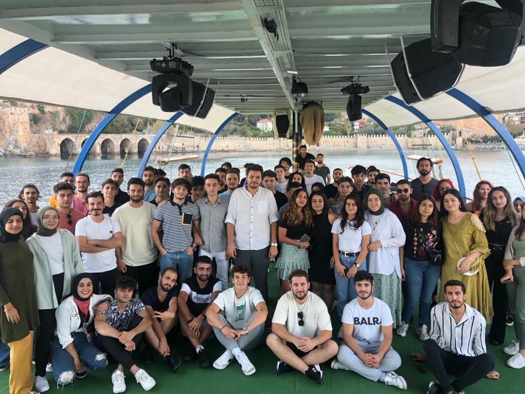 cemalyeniacun's tweet photo. ÜniAk Alanya’da artık çok daha güçlü 👏🏻 
ÜniAk öğrenci kulübümüzle bu hafta sonu tanışma ve kaynaşma etkinliğinde bir araya geldik. 
Ev sahipliği yapan İlçe Yönetim Kurulu üyemiz Mehmet Yenialp’e teşekkür ederiz.
@MevlutCavusoglu https://t.co/QEMGJZ5DC9