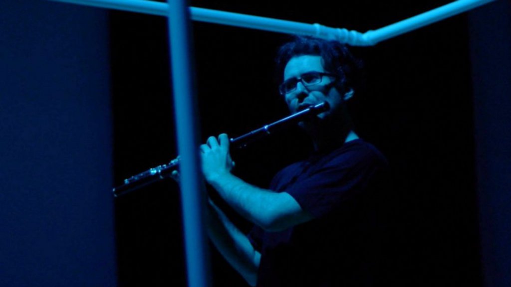 DublinSoundLab's tweet photo. Closing this year's #MusicCurrent is renowned Scottish flautist Richard Craig with a programme of recent works built around Richard Barrett’s “Vale”, mesmeric study for amplified flute. 

📅 11 Nov | 8pm | @smockalley

🎟️.Get your tickets now!
https://t.co/aPBRZEIYXA

@cantainn https://t.co/uERPO6fYoz