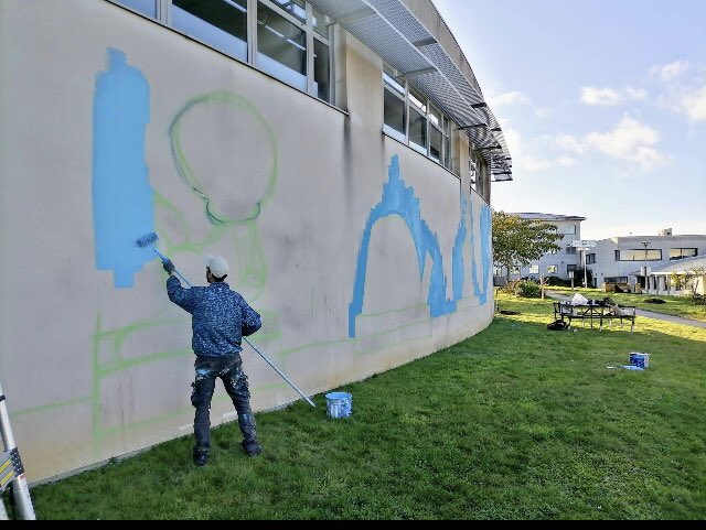 ebousquet1's tweet photo. ADOR, artiste graffeur réalise une fresque @UnivNantes … voir le processus de création vaut mieux qu’un grand discours. À bientôt campus La Roche sur Yon https://t.co/iITvF2cz3i