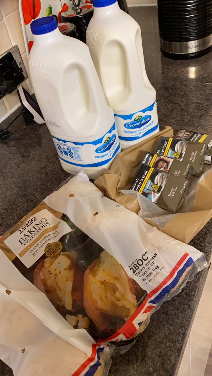 MrsLanielong01's tweet photo. @Mark19villa @Tesco Yes it’s just arrived the items I shoved in to get the slot!! 🙈 https://t.co/NJwzjGTVcV
