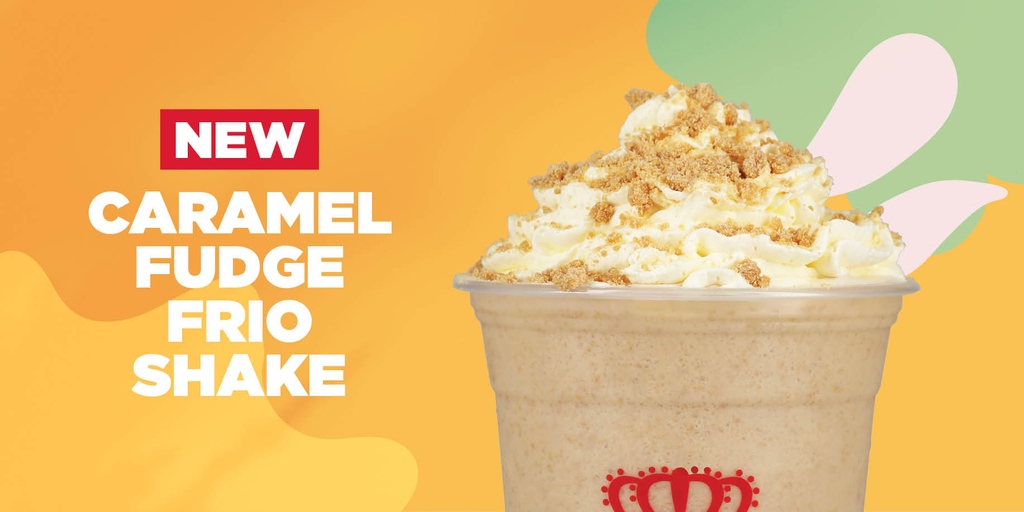 vidaecaffe's tweet photo. The instaworthy Caramel Fudge FrioShake is a blended caramel fudge flavoured iced drink topped with cream & decadent fudge crumble. #summermade #muchofresh #summermenu https://t.co/h6IjqoocCl