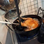 旦那さんに「唐揚げ食べたい」ってLINEしたら…1羽丸ごとの唐揚げを作っていた!