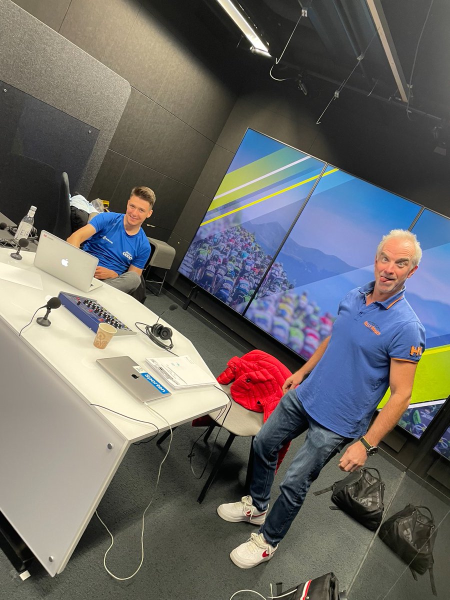 magnusdrivenes's tweet photo. Og ikke minst bane-VM med denne duoen fra 1250 på TV 2 Play!

@TV2Paasche @aoddli https://t.co/vUASe42GS0