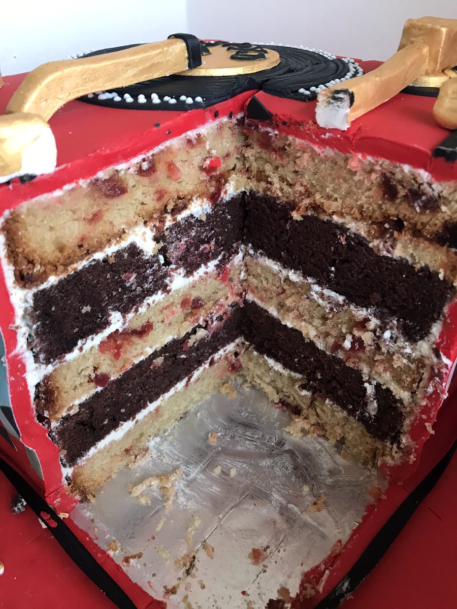 JoviLeMonstre's tweet photo. I love you, My Mboko Gang Family!The cake was such a beautiful surprise! Thanks for always thinking of me! I’m forever grateful! ❤️🙏🏿❤️#Mboko4Life https://t.co/TRg1DGaw2B