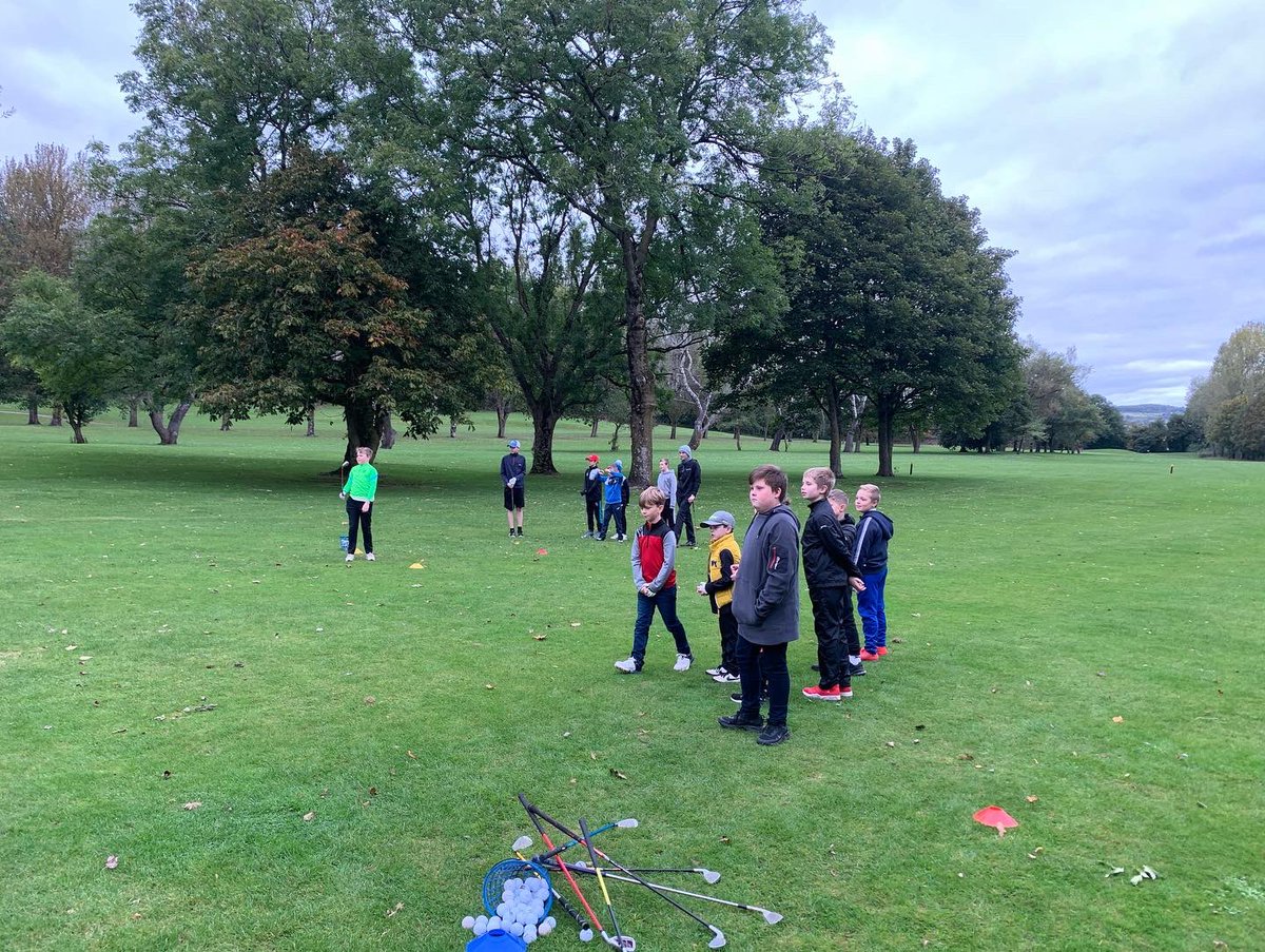 ScotHoodGolf's tweet photo. Junior Rule School 📝

This week we was making sure our pitch marks were correctly repaired ! 

Myself and @BearcroftLuke will introduce more Rules of Golf to our Junior Members in a new and fun way 😃

Here is a simply way which shows you the correct way to repair a pitch mark https://t.co/ahXQ0M2Vat