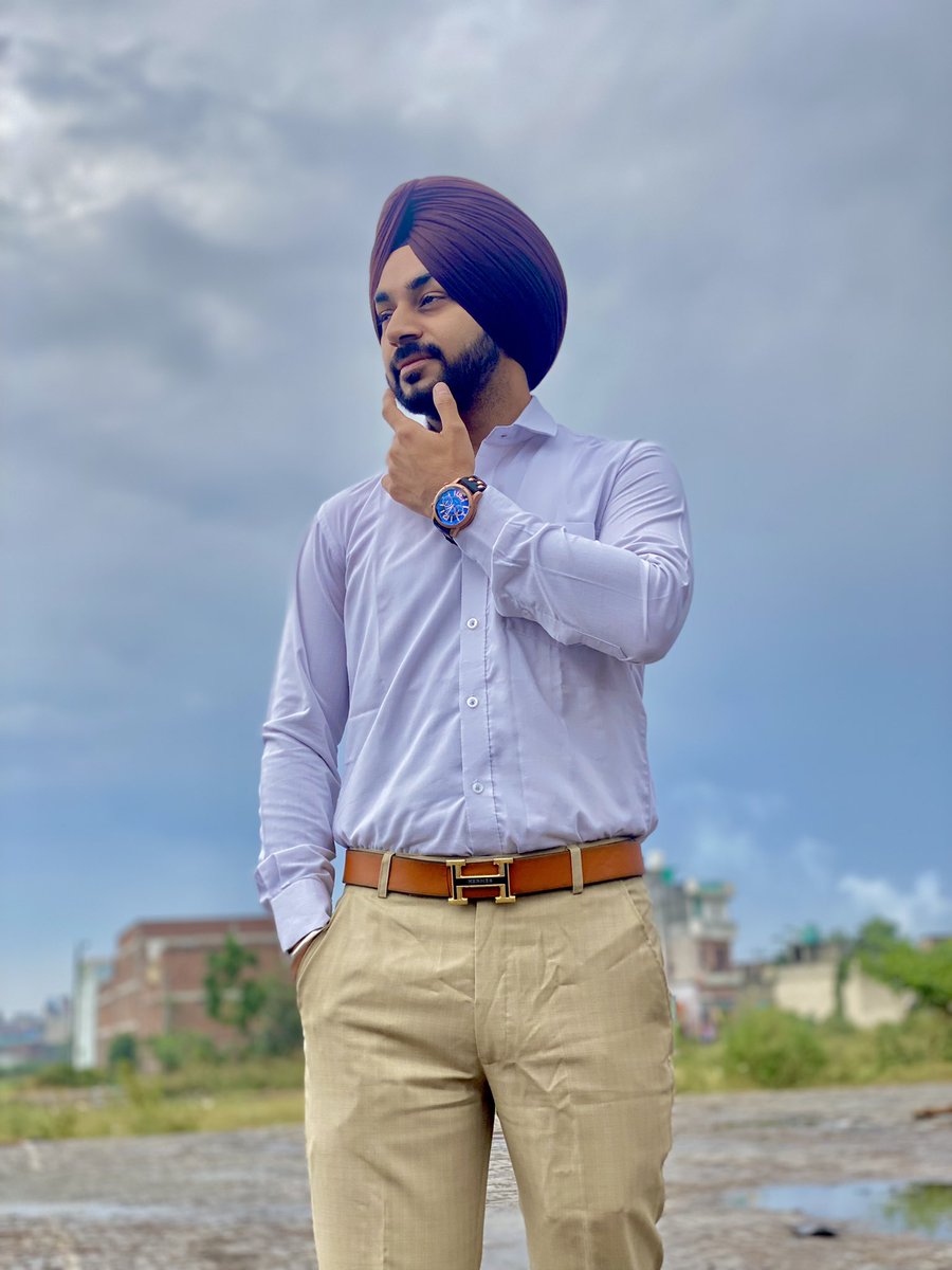 TejGurtej's tweet photo. Sadi Himmat Degi Jwaab
K Puthe Aaun Lagge Ne Khaab
Ji bhulge Naffe Te Ki Ne Laabh
K Rabba Hor Na Parkhin Jere..!!

#tejgurtej https://t.co/J9OCr2O0wp