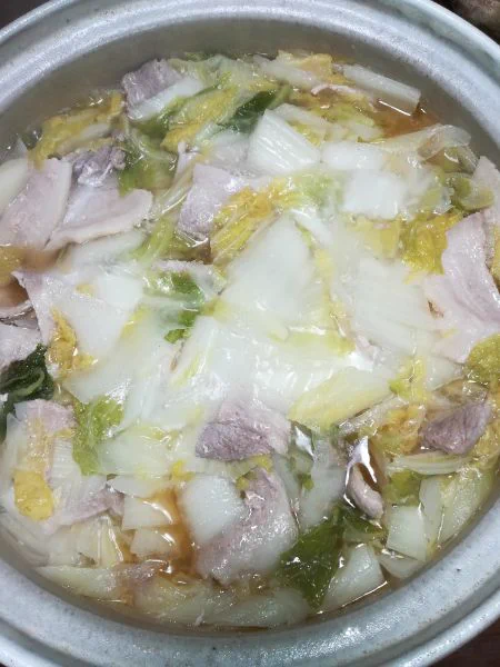 【うま塩ネギ豚鍋】美味しかったです😋  