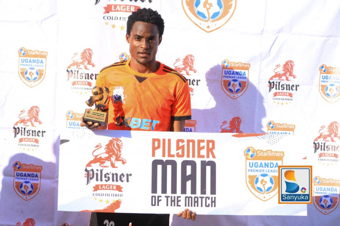 PulseSportsUGA's tweet photo. Man of the match in each of the six games.
#VIPWGFC - @bobosi24
#BULPOL - Ibrahim Mugulusi
#SBSONDU - Ramadan Dudu
#TOOMBRA - Marvin Oshaba
#KCCAGAD - @MugumeAshraf
#UPDFEXP - Brian Bwete https://t.co/1mDV4DsuvU