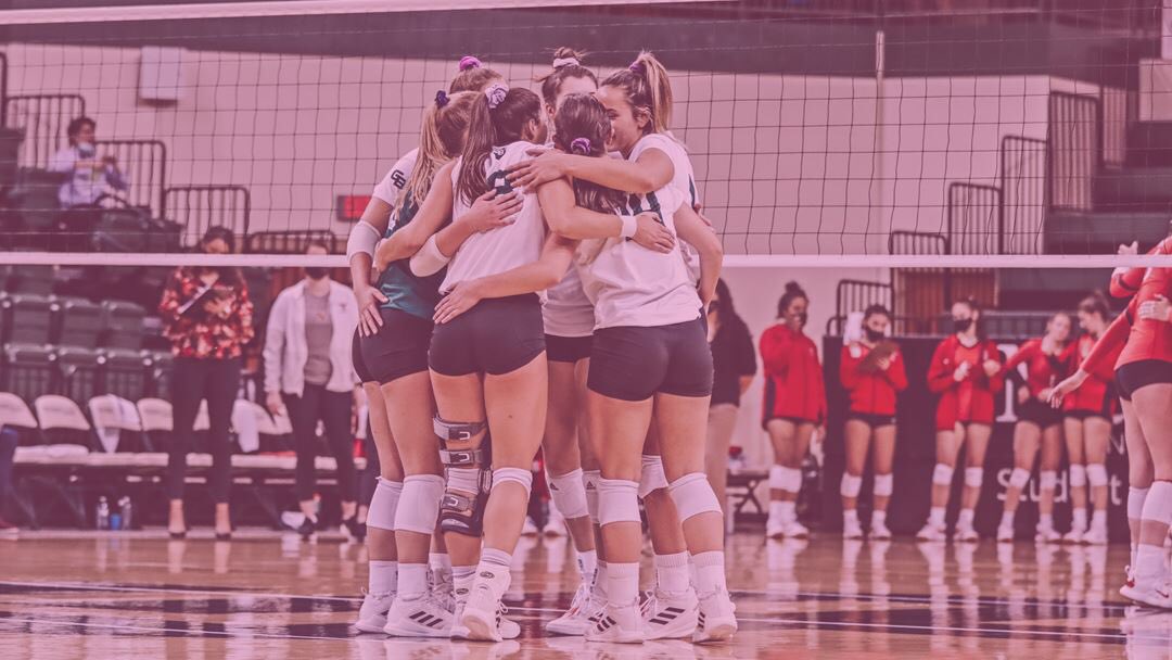 gbphoenixvb's tweet photo. PINK OUT AT THE KRESS! See you all at 2pm as we host our 1st Breast Cancer Awareness match. All donations will be taken at the 50/50 raffle table at the entrance of the Arena. 💞💝💕💘💖💗💓 #SeeYouAt2 #RiseWithUs https://t.co/47aFUuKSJE