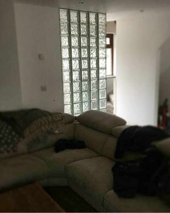 GlassBlockCo's tweet photo. Glass Block divider in an open plan living room. No loss of light. 💡  

#glassblocks #glassblockco https://t.co/sGdIbpIsaQ