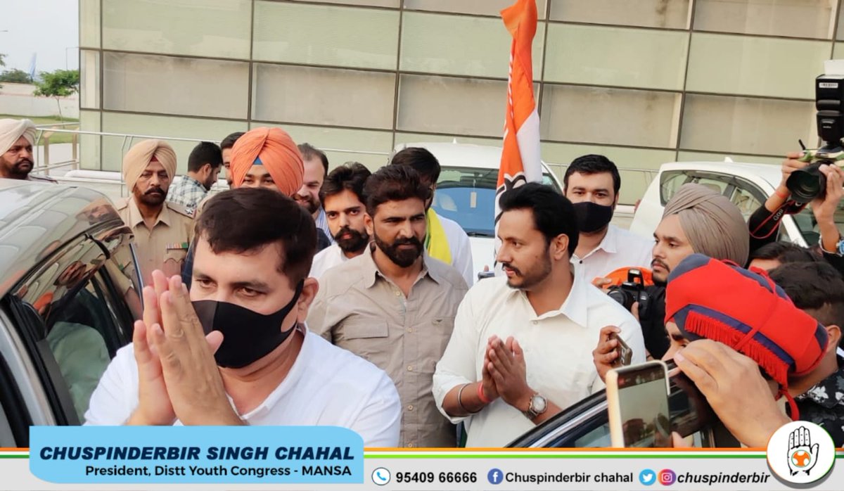 chuspinderbir's tweet photo. On the arrival of Mr. Harish Chaudhary, Punjab and Chandigarh in-charge of All India Congress Committee in Punjab, Punjab Youth Congress President Mr. Led by @brinderdhillon , the entire Youth Congress organization gave a hearty welcome. https://t.co/Wl1QPkLra5
