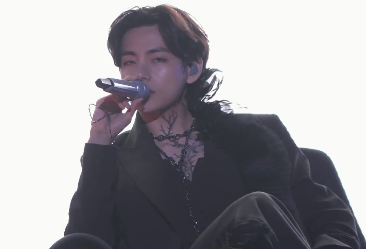 Morgane__arts's tweet photo. Taehyung reminded me Muzan idk why https://t.co/nD2saOhxk8