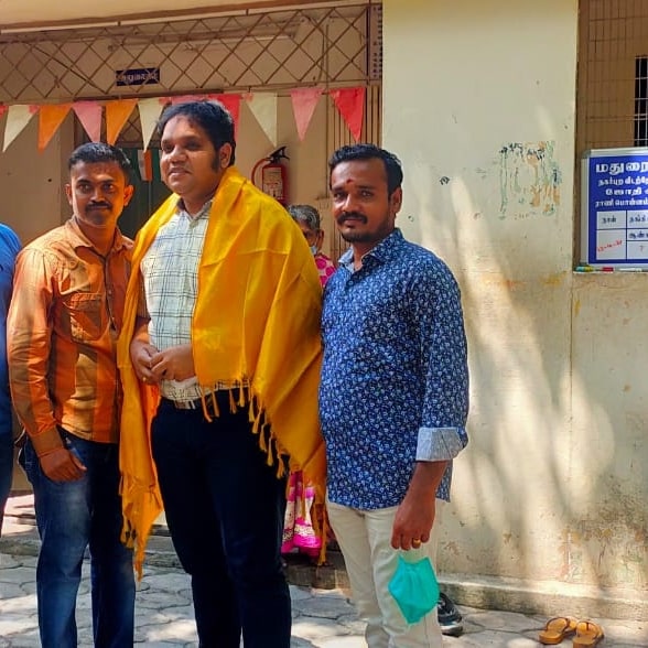 DrNainar's tweet photo. Did free eye screening distributed free medicines  on behalf  of  our hospital  @ Jothi trust urban  homeless people  home spent  time with  thathas and patties  had a nice chat with them they were feeling  happy  and emotional  for seeing  some one caring  them. https://t.co/ZgucBb35pJ
