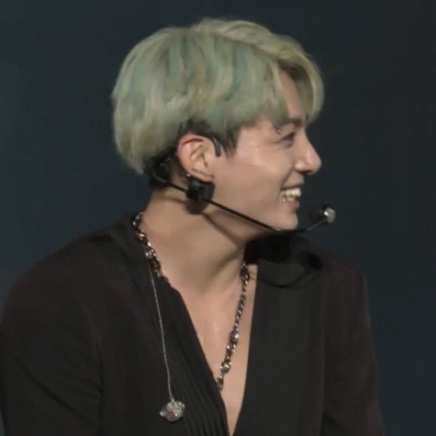 calvinkjk's tweet photo. he’s glistening https://t.co/rxt60oQnIj
