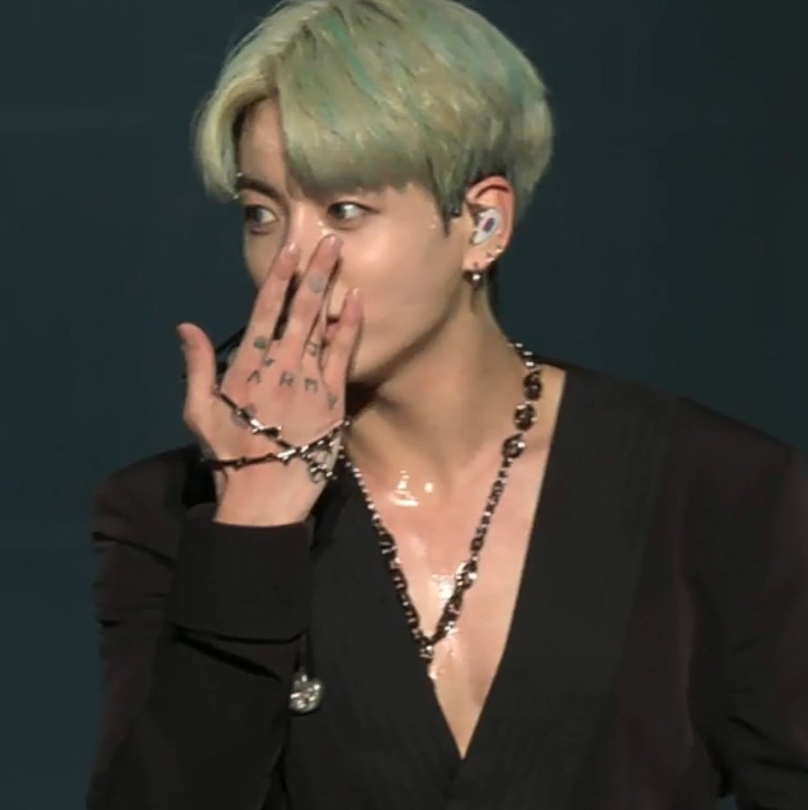 rockstarJKK's tweet photo. JUNGKOOK?_6_!$? https://t.co/YQIDRUXnUW