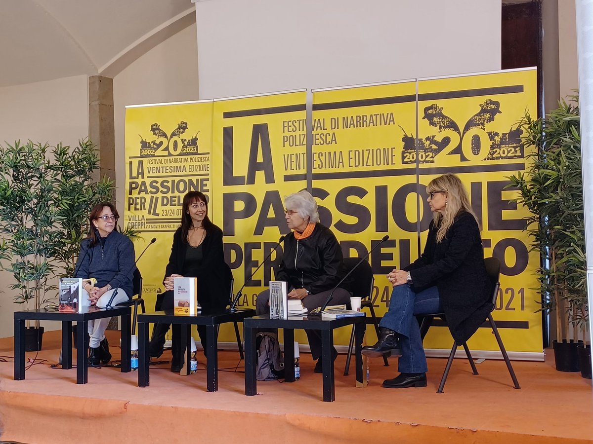 Primo incontro di giornata tutto al femminile alla @passionedelitto con #CristinaRava #LiviaSambrotta e #AriannaDestito

#follipergiaĺli #passionedelitto2021