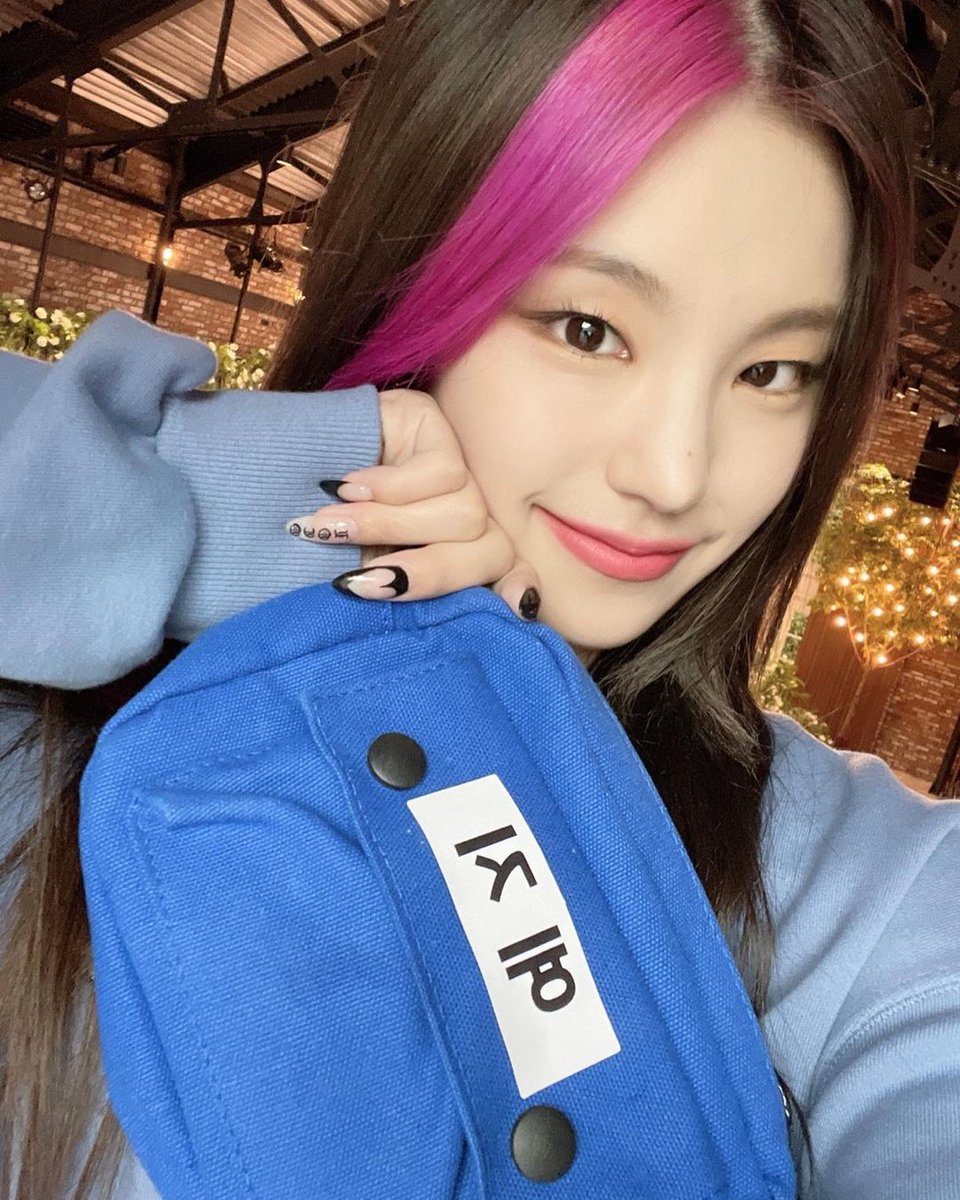 artbellina's tweet photo. Ciee yg akhirnya ke running man 😗

YEJI ON RUNNING MAN 
#YEJI #예지 #ITZY #있지
#RunningForYeji https://t.co/sGiCUUnMzB