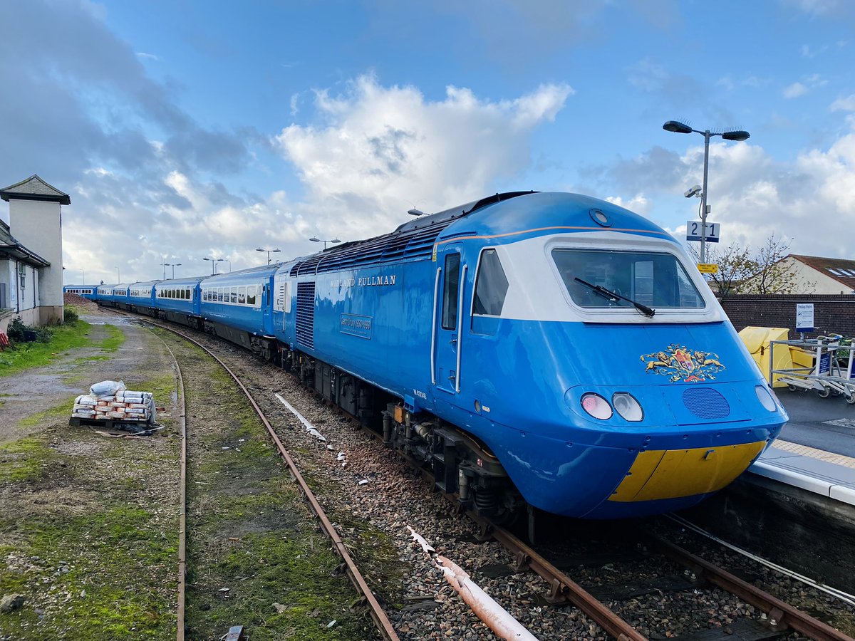 Travelling from Fort William to Mallaig aboard the #midlandpullman #hst and crossing the #glenfinnanviaduct - 24/10/21