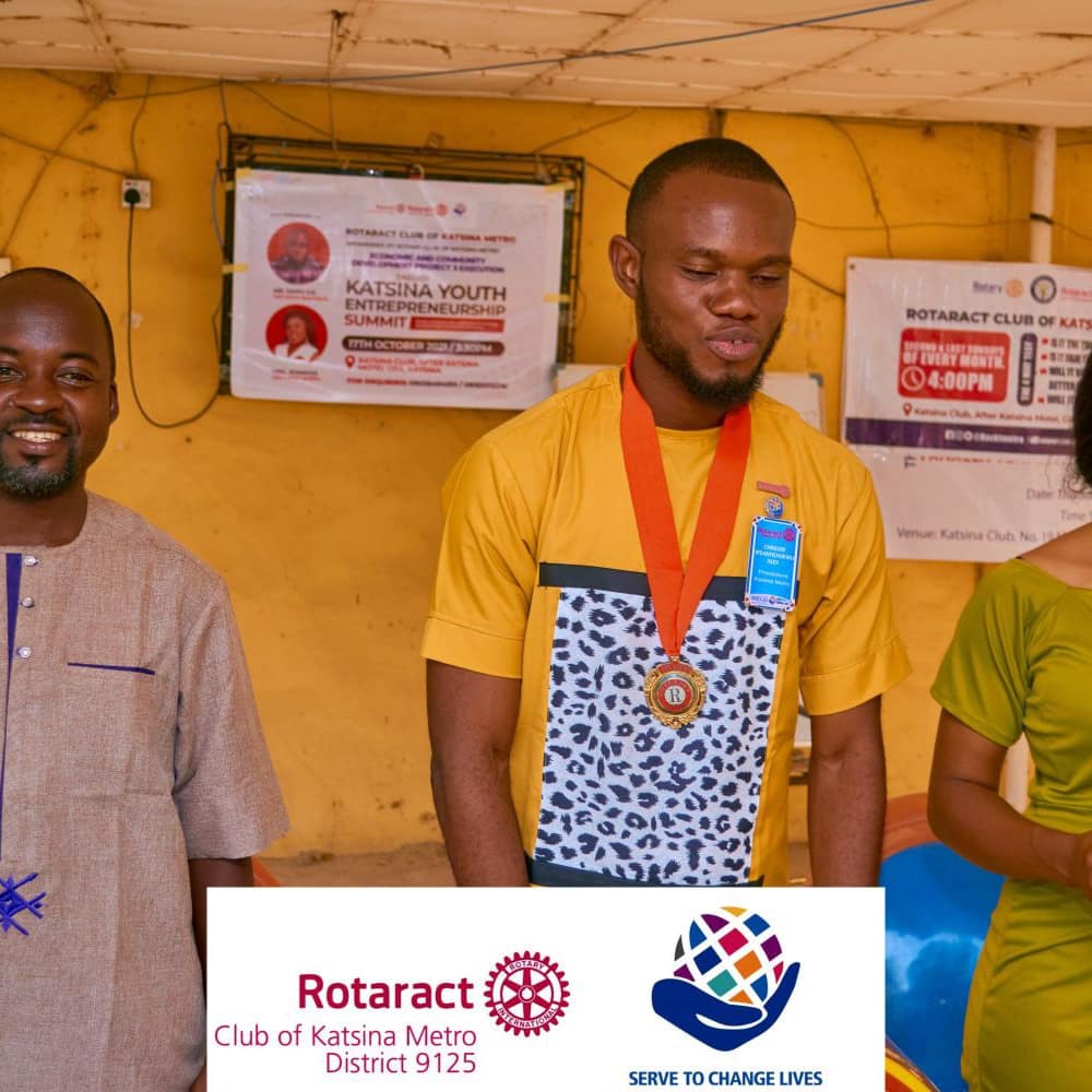 Chigozieialex's tweet photo. Our first speaker Mr. Dapo Ige who is the CEO of Diggs Boutique spoke on the topic “Why Entrepreneurship Is A Necessity: The Journey So Far.” Whilst our second speaker Mrs Jennifer Orji, CEO J-spot eatery spoke on the topic......
3/4 #economicandcommunitydevelopment https://t.co/LxsFJA7ZjX