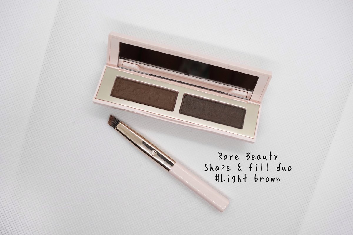 poompoomreview's tweet photo. Rare Beauty - Shape &amp; fill duo สี Light brown ชอบมากกก ก.ไก่ล้านตัว ถ้าใครที่���ม่ชอบเขียนคิ้วชัดๆเข้มๆ แนะนำว่าตัวนี้ต้องลอง สีนัวดีงามม

#poompoomreview #rarebeauty #sephorathailand https://t.co/s18CgrJV7W