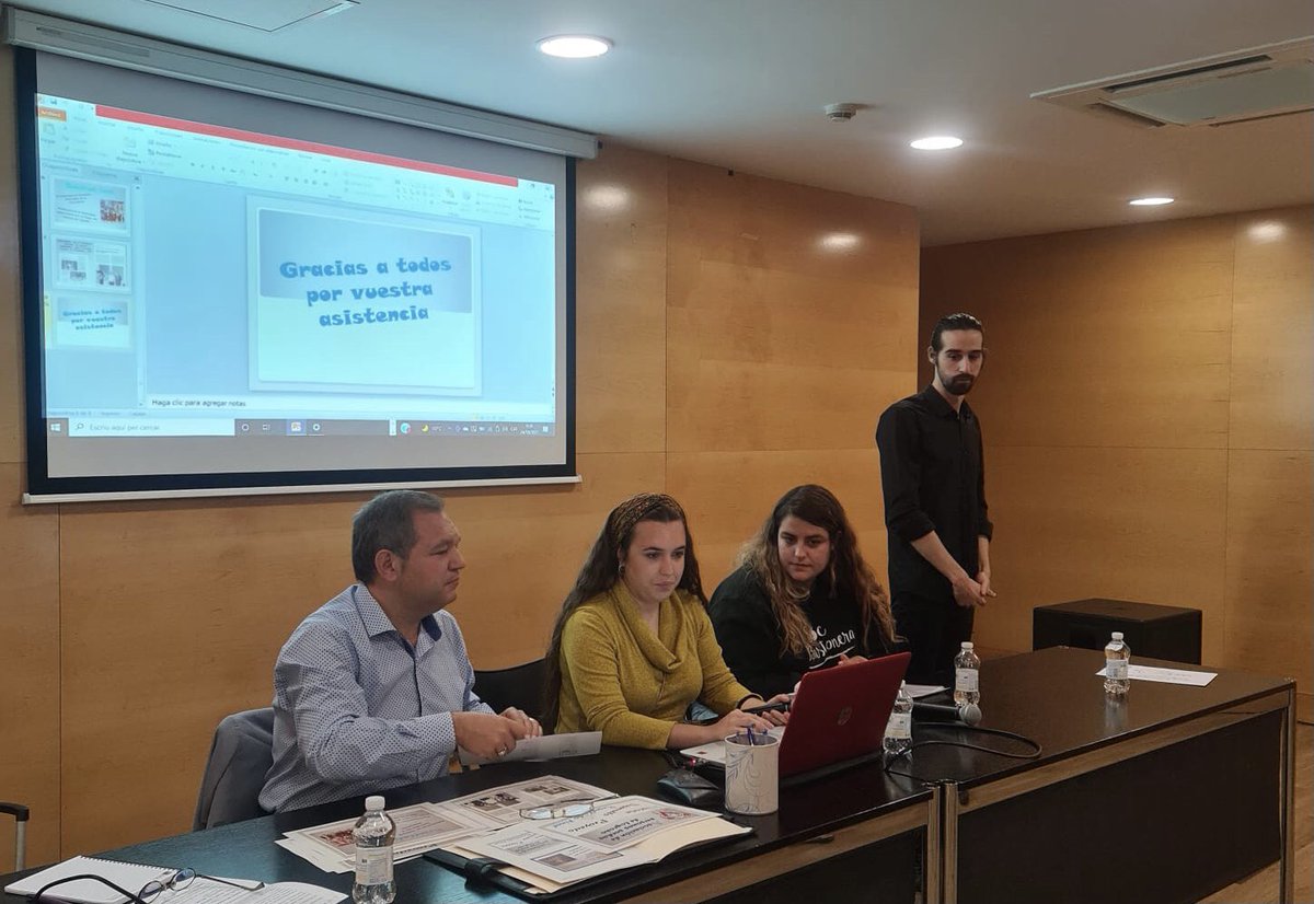 Adifolk_oficial's tweet photo. ÚLTIMA JORNADA D’AQUEST 1r CONGRÉS INTERNACIONAL DE BALL DE BASTONS
Aquest matí de diumenge, Salou acull les darreres sessions del congrés i les actuacions de més grups internacionals de ball de bastons.
#adifolk #congresbdb #balldebastons #culturapopular #catalunya https://t.co/fTQ5Gyu6ZZ