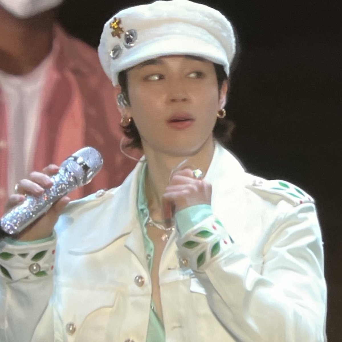 teenyjimi's tweet photo. he “🥺” https://t.co/LJNDuZMCJ1