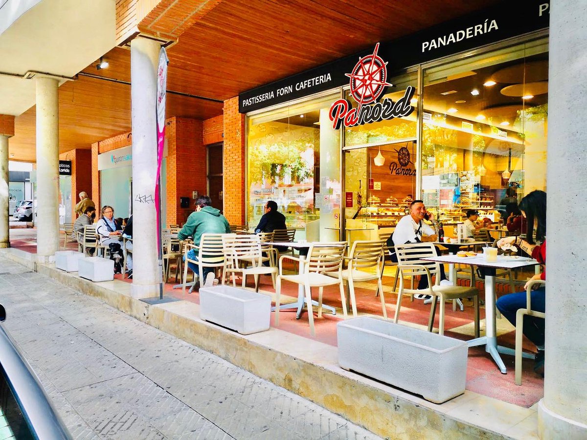 PanordForns's tweet photo. 😃😃 Bon dia‼️ No sabeu que fer avui ⁉️
Veniu a #Inca a gaudir d'un gran dia de #Fira 😃🥳
I, sobretot, passau a veure-mos a #panordinca😜🥪🥐🥖🥟 https://t.co/VJGEJrbgUe