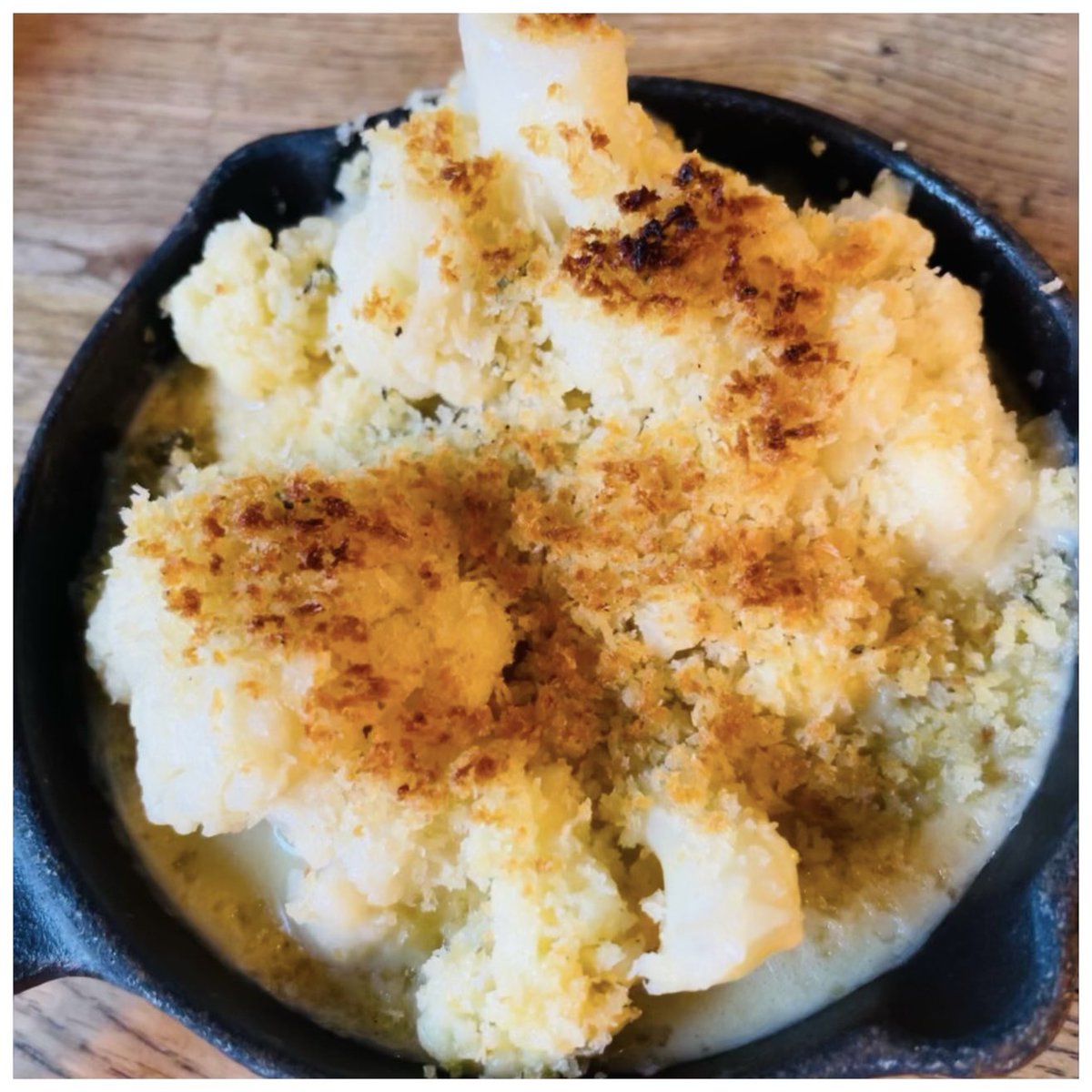Oooof Sunday fitness with our Sunday sides like this, the cheesiest cauliflower cheese 🤤

#dockyardpub #dockyarddidsbury #didsbury #didsburylife #didsburypub #sundayroasts #sundayvibes #sundaydinner #roastdinner #sundayfunday #didsburypub #publife #pubsoffidsbury