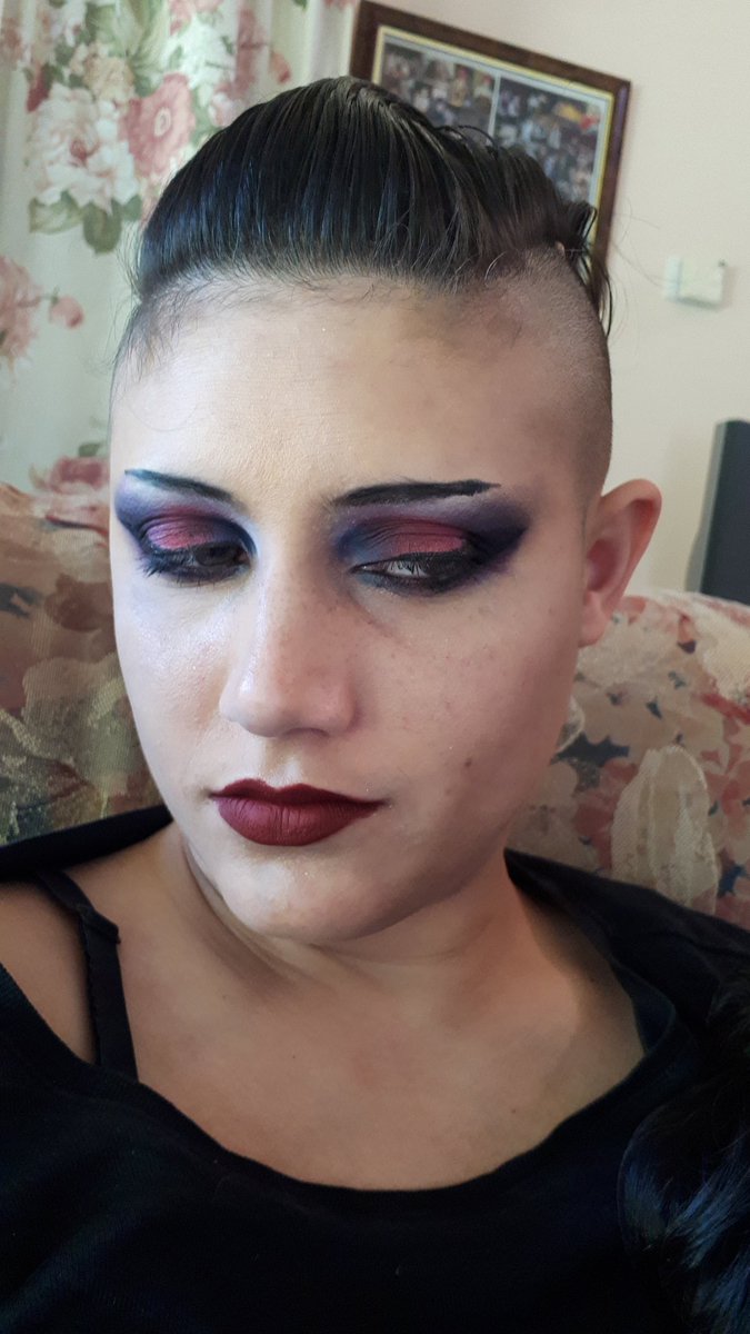 DystopianRever1's tweet photo. hey look I did my makeup!
#makeup #makeupartist #lockdownisover #purple #goth #vamp https://t.co/S1sFJbSuD5
