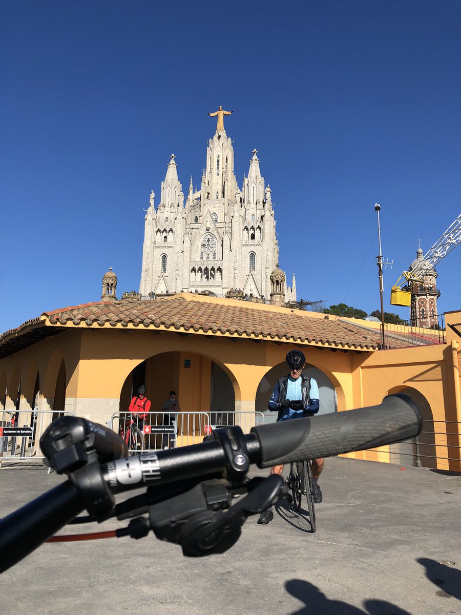 MigjornBcn's tweet photo. Ruta de domingo #Barcelona #Collserola #Haibikers #2de4 🚴🏽‍♂️🚴🏿‍♀️ #45kms ☀️…. https://t.co/8CDY0eYuyp