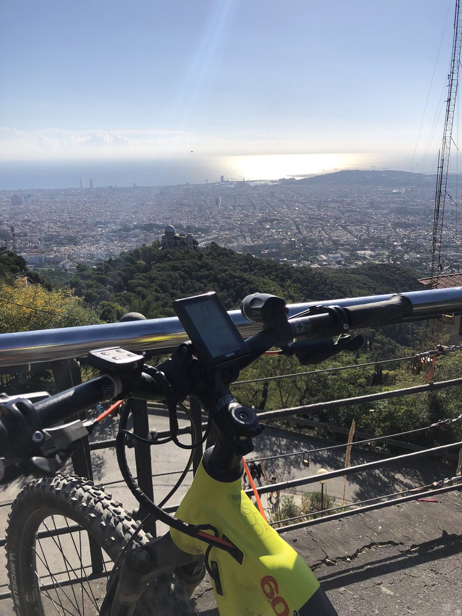 MigjornBcn's tweet photo. Ruta de domingo #Barcelona #Collserola #Haibikers #2de4 🚴🏽‍♂️🚴🏿‍♀️ #45kms ☀️…. https://t.co/8CDY0eYuyp