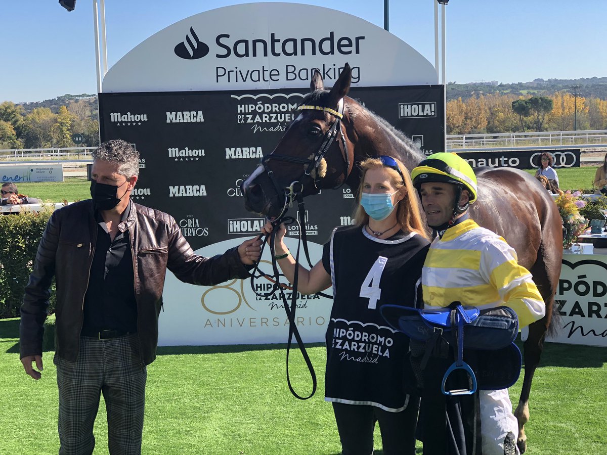 HipodromoMadrid's tweet photo. Espectacular carrera de Riocorvo 🐴 con la monta de @BorjaFayos en la tercera #carrera del #80AniversariodelHipodromo. La preparación fue de @Remolina_A🏆. https://t.co/C0C7sHTxym