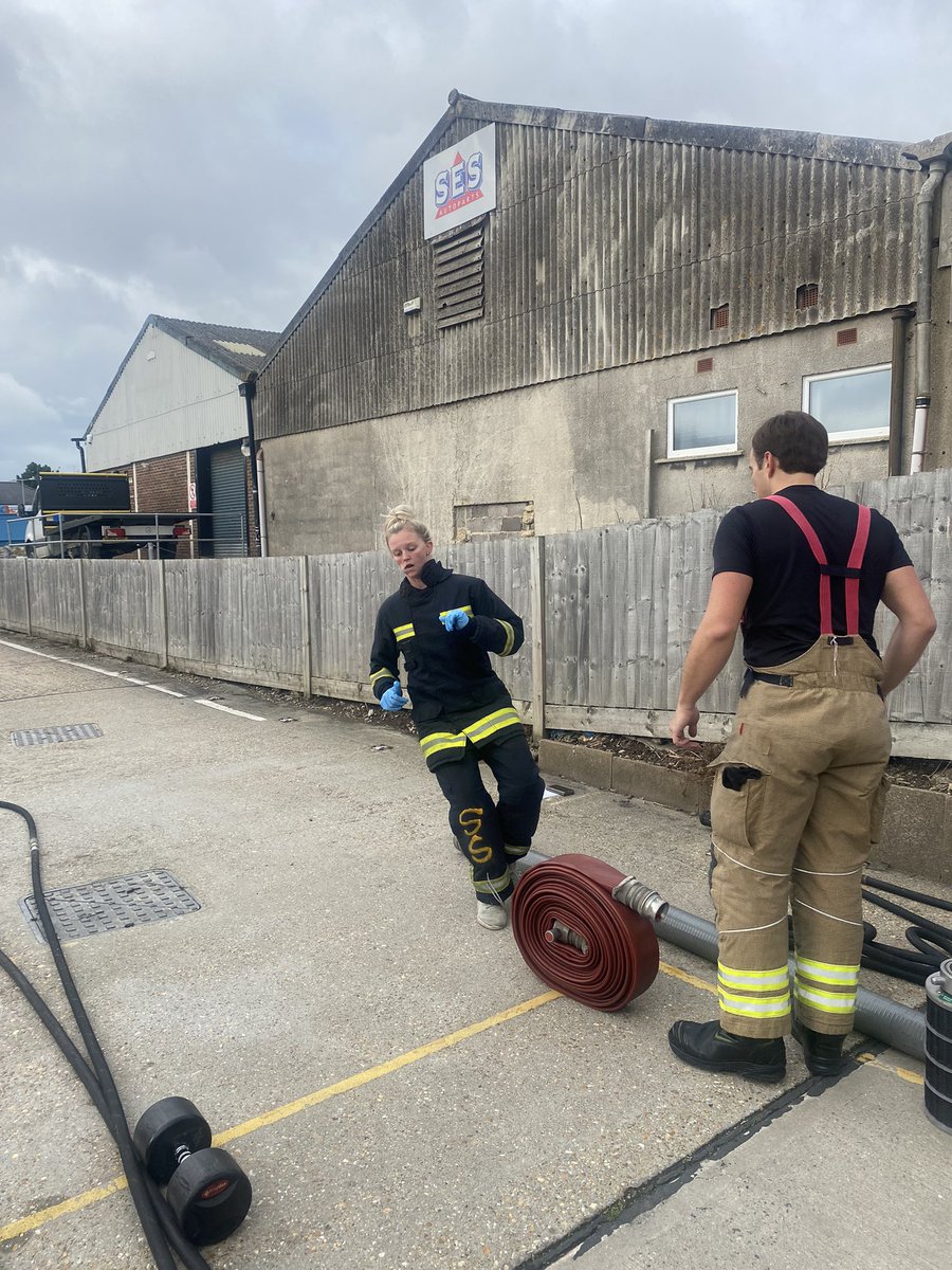 culhane_ellen's tweet photo. Recruitment open day @Fareham17 @HantsIOW_fire today! #bestjobintheworld #communitydefenders https://t.co/L4YdWg3RMq