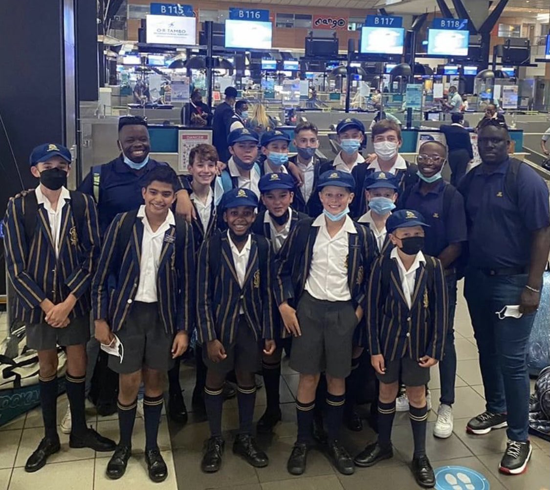 DONCRICKET's tweet photo. ALL of the very best to the @StDavids_Marist Prep 1st XI as they travel today on a tough Eastern Cape tour to play 🏏 against  @standrews1855 @greyhighsport @WoodridgeSchool @SGSchoolsPE ENJOY - LEARN - and GROW 🙏🏻💪🏻🏏 https://t.co/2PbIJ2tsYQ