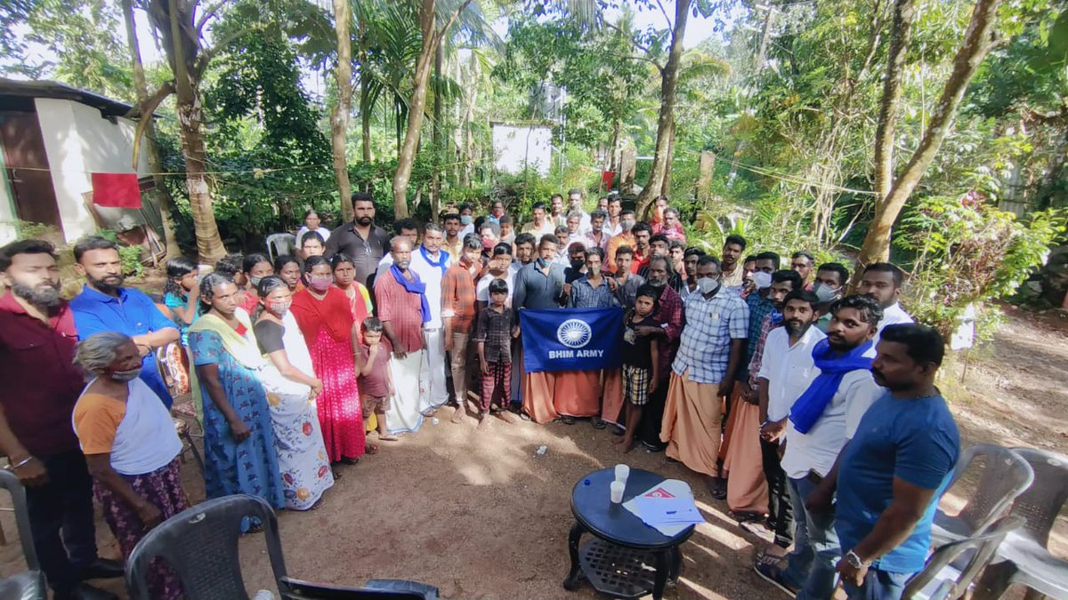 BAChiefKerala's tweet photo. Pathanamthitta-murugankunnu colony members have been fighting against a illegal crusher unit since a long time which dangerous for people.Till now no political partys helps them. Today BhimArmy took the lead in the struggle and the entire colony became members of the organization https://t.co/J5xwNJVEwt