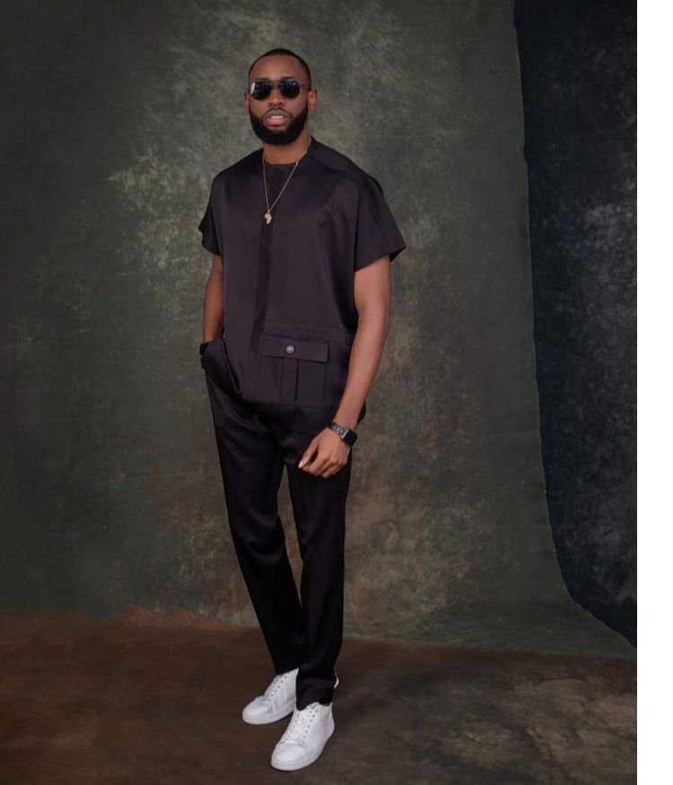 SerwaEkua's tweet photo. "MODELLING INDEED IS HIS LIFESTYLE, NO CAP! he is always a yard stick away from the regular,  can't  be compared"! 
EMMANUEL IN AKWAIBOM
#EmmanuelXIbomFashionShow https://t.co/8hFBLIP8yb