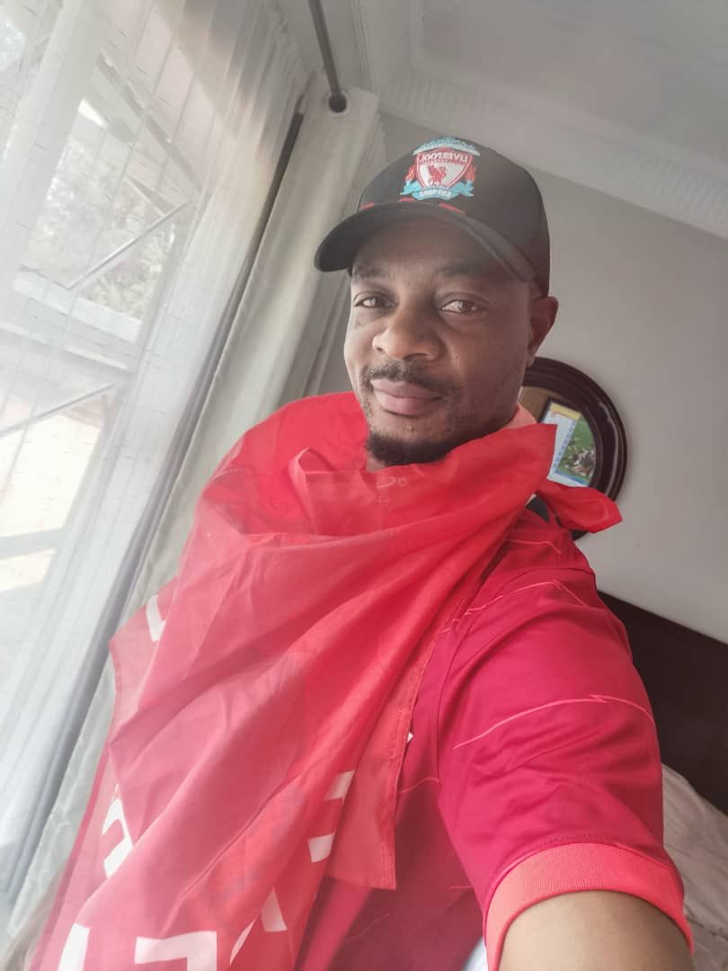 Chakariboy's tweet photo. The brother ⁦@smanguwa⁩ is in a bullish mood today and u can understand why but this is Old Trafford and not some Mickey Mouse home ground, we ready and so is ⁦@Cristiano⁩ the greatest goal scorer the game has ever seen Come on United https://t.co/k0GKxwd4e2