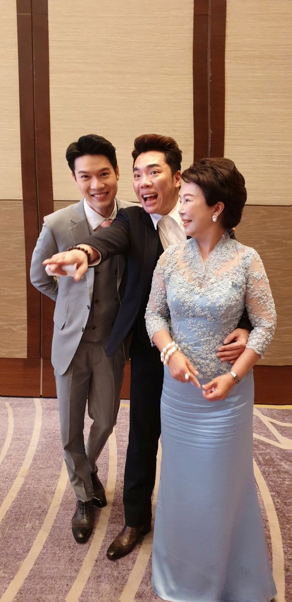 AmaratJeab's tweet photo. วันนี้คุณมดดำเป็น A ray of sunshine  🌈
งานสมรสคุณหมอเก่ง สส.วาโย กับ น้องเกรซ 🌿

#ก้าวไกล https://t.co/vbpxscnhe0
