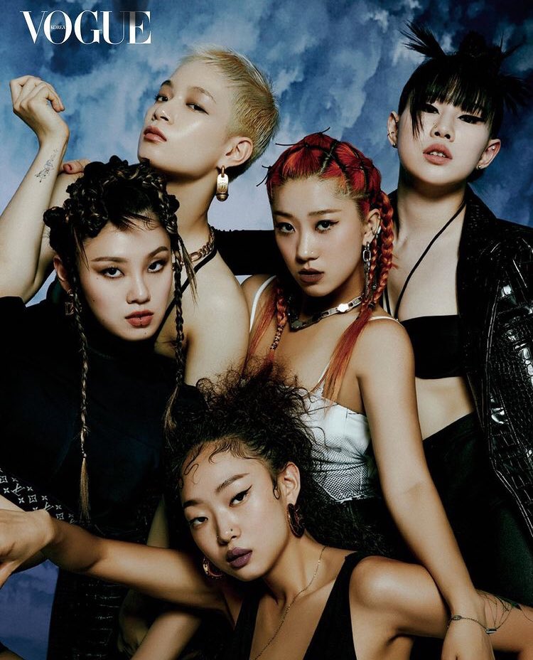 vixieashes's tweet photo. First, it was ELLE, now VOGUE?? From YGX dancers to YG KPlus models real quick. 😅 #StreetWomanFighter #LeeJung #YGX https://t.co/f59Uf2spjh
