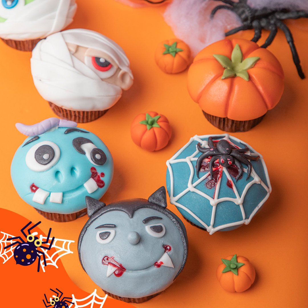 FrenchBakeryDXB's tweet photo. Welcome to Transylvania! Halloween Cupcake set comes in Vanilla, &amp; Chocolate flavour. With different Halloween themes characters. 🎃                                 🌐https://t.co/aznxCgo6mF #Halloween #Dubai #treats #macarons #frenchbakerydubai https://t.co/8uYcsQGoQA