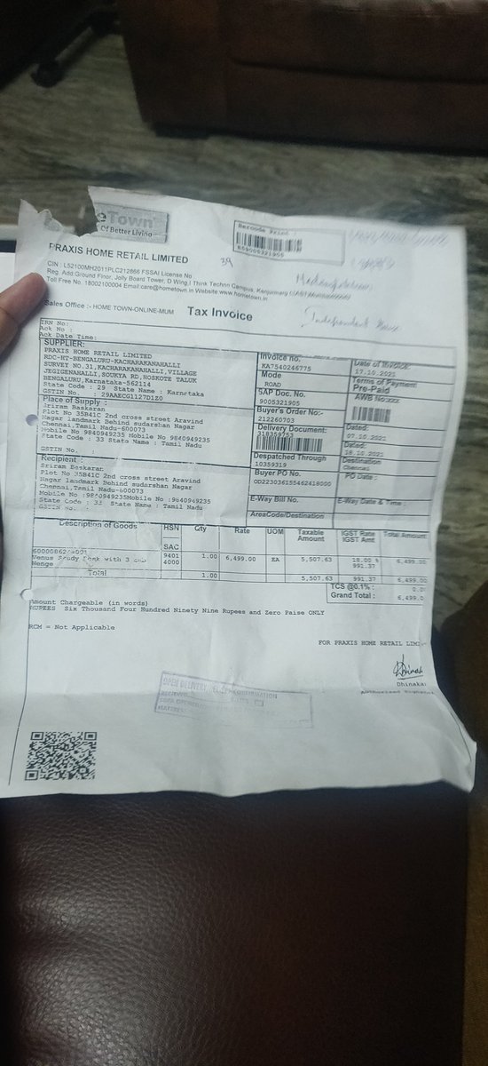 Sriram_Baskaran's tweet photo. @flipkartsupport  hello flipkart. I got a order placed for a table and i got the order delivered to me yesterday 23rd oct and is found to be defective. The installation is marked for 7th nov. I am unable to get a response from call centre nor raise a return request. Kindly help https://t.co/5WcqcaYFNo